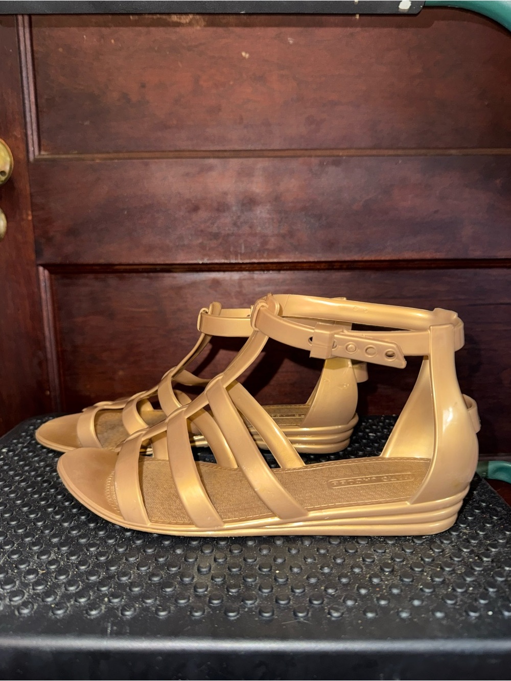 Marc Jacobs Women’s Strappy Gladiator Sandals in Tan Gold goddess vegan size 39